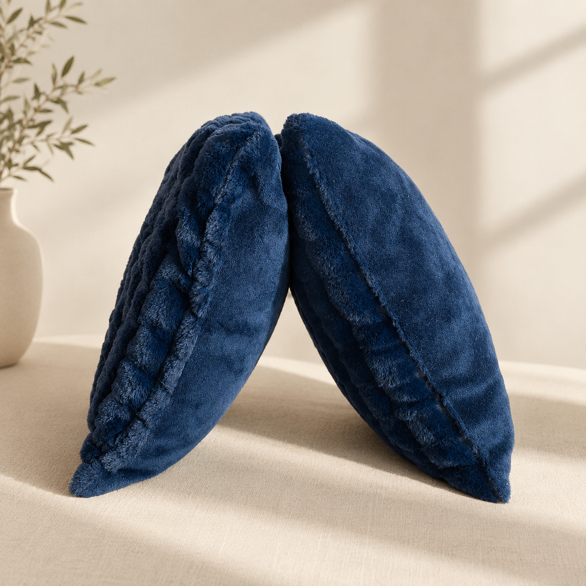 Cojín Decorativo de Pelo Azul Marino 45cm