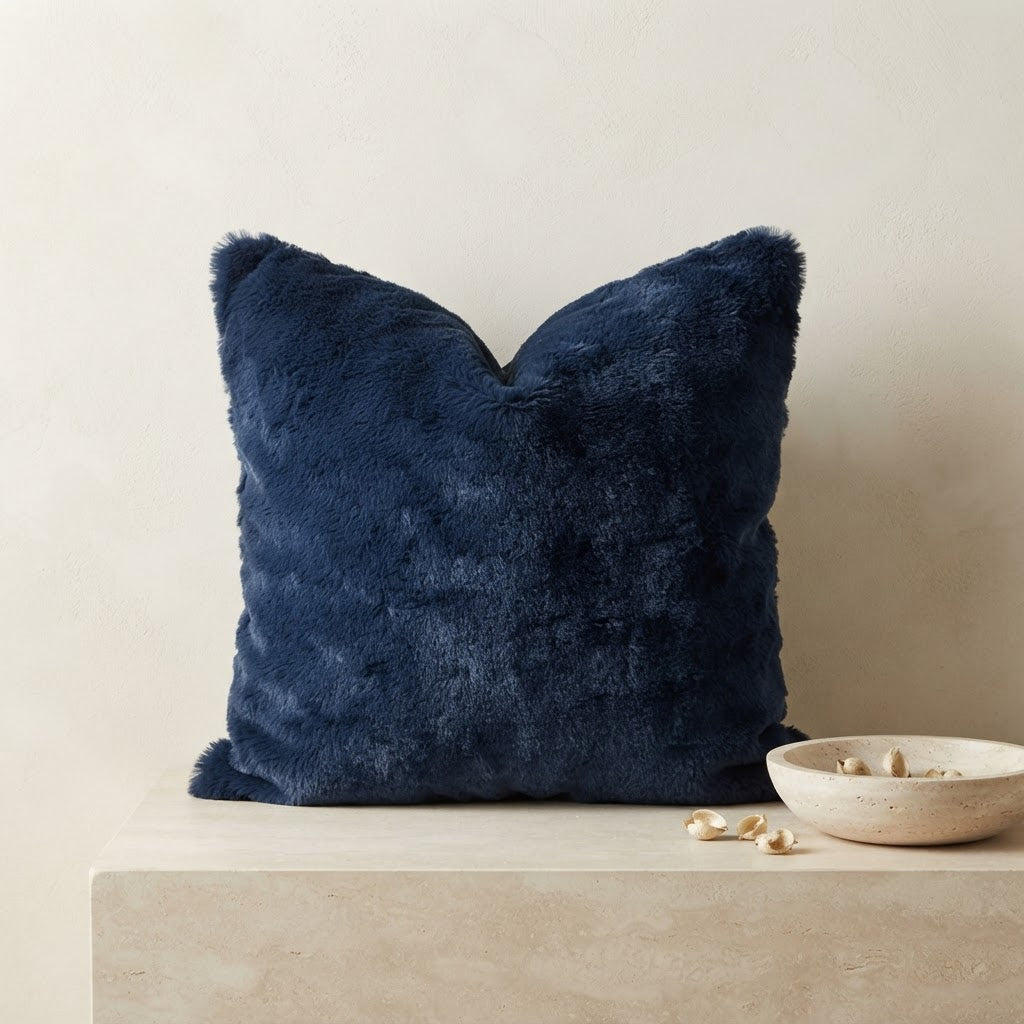 Cojín Decorativo de Pelo Azul Marino 45cm
