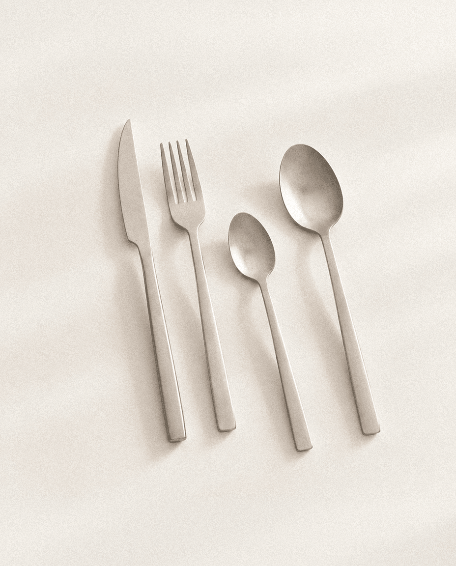 Set de Cubiertos Kinvara 16 Piezas - Acero Inoxidable Plata Mate Accesorios para cocinar accesorios de cocina - Sweet Home