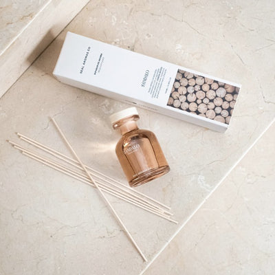Frasco de ambientador Sweet Home Origins sandalo 1