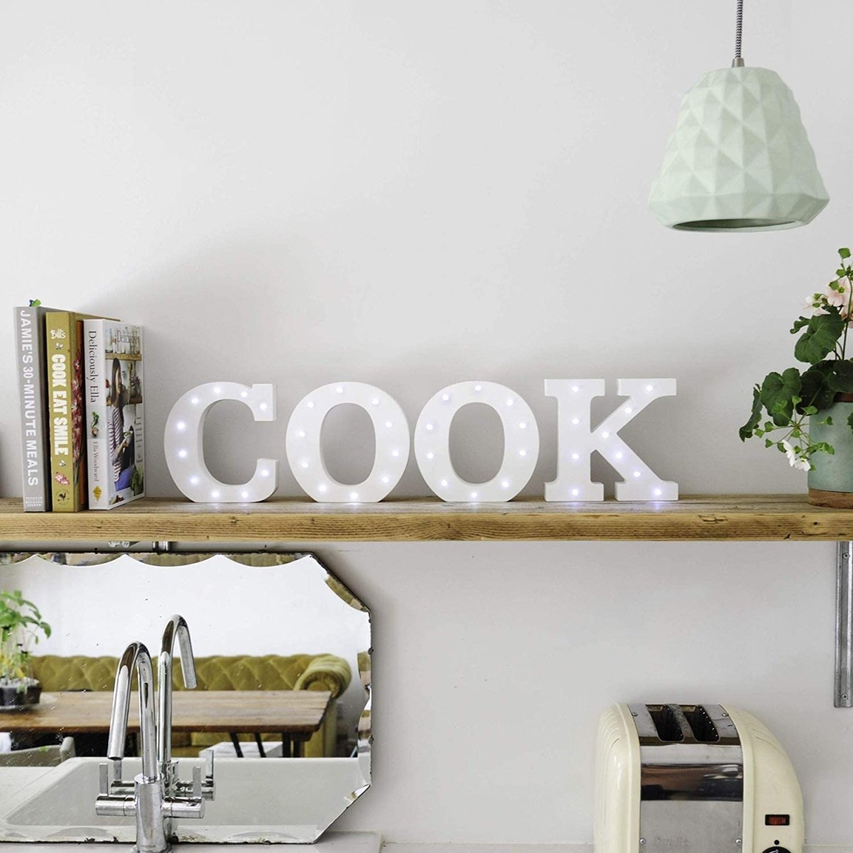 Letra de Madera Blanca con Luces LED - Sweet Home