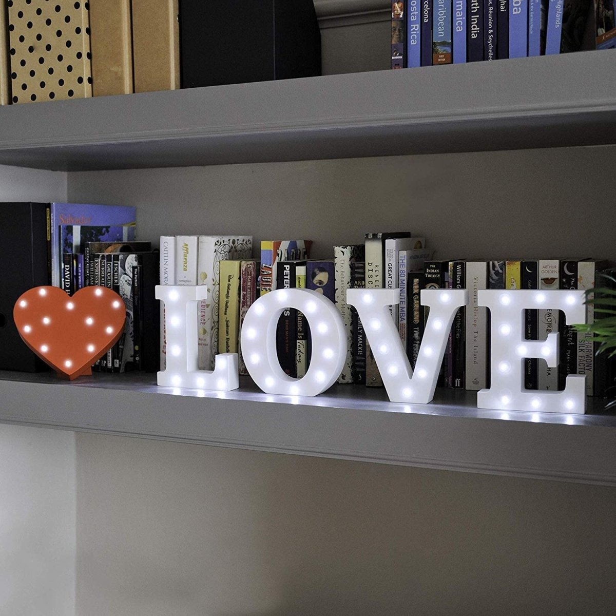 Letra de Madera Blanca con Luces LED - Sweet Home